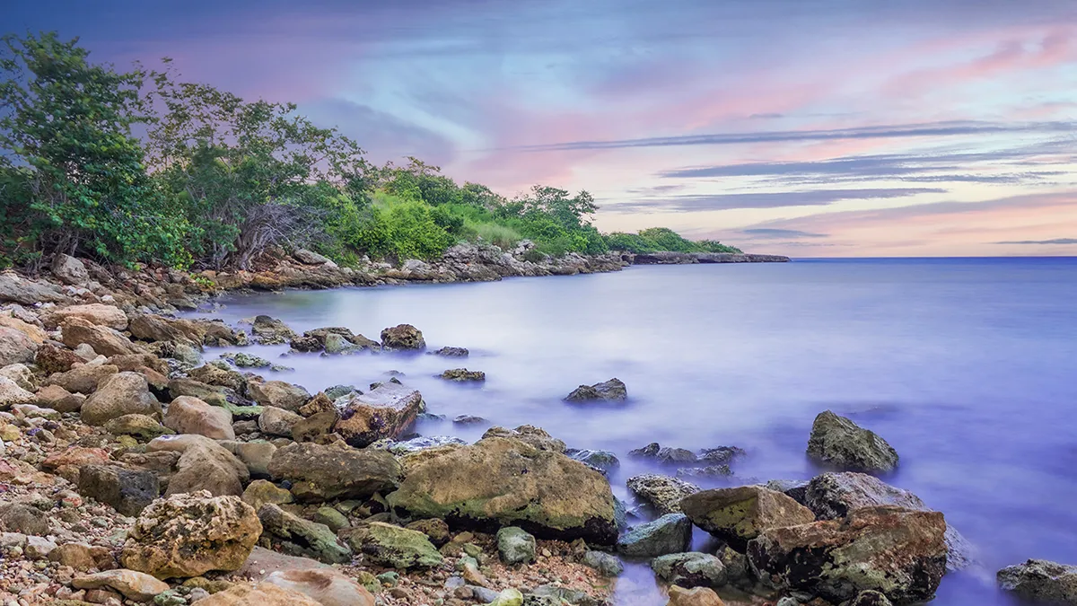 Costa del Mariel. (Larga exposición diurna con filtro ND1000)