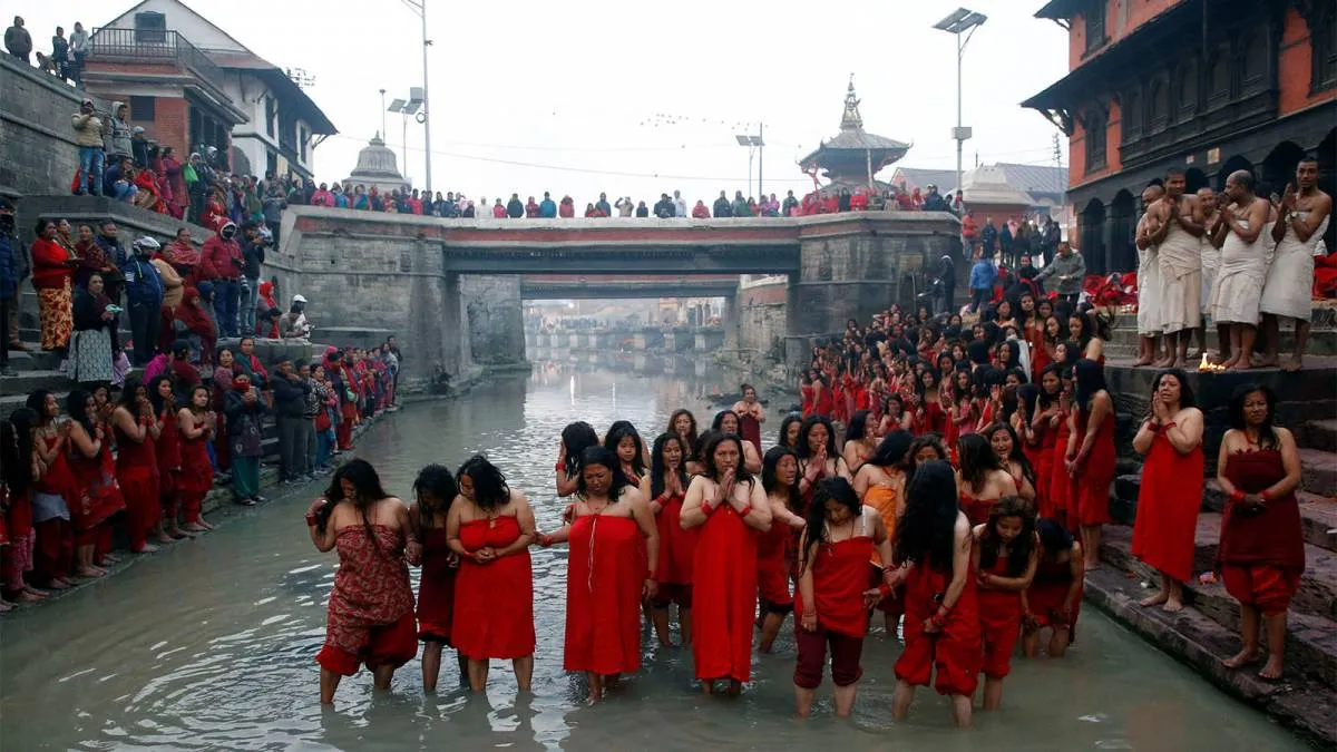 5a5e8e1c916d5-ritual-mandi-suci-di-nepal_1200_675.JPG