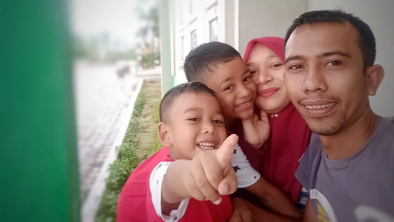 PicsArt_041410.27.40.jpg