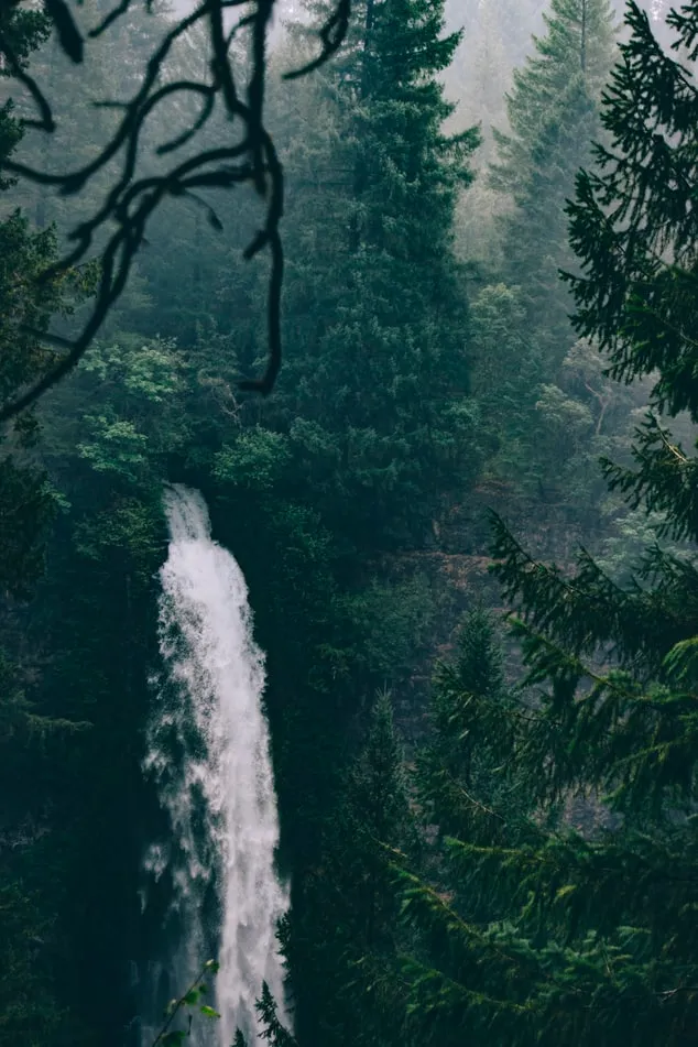 waterfall.jpg