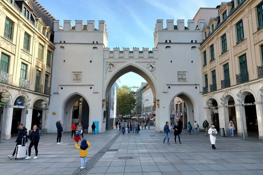 Munich with a dog, Munich Old Town