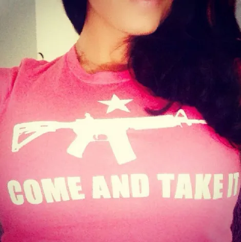 Andrea-Tantaros-2A-shirt-470x472.png