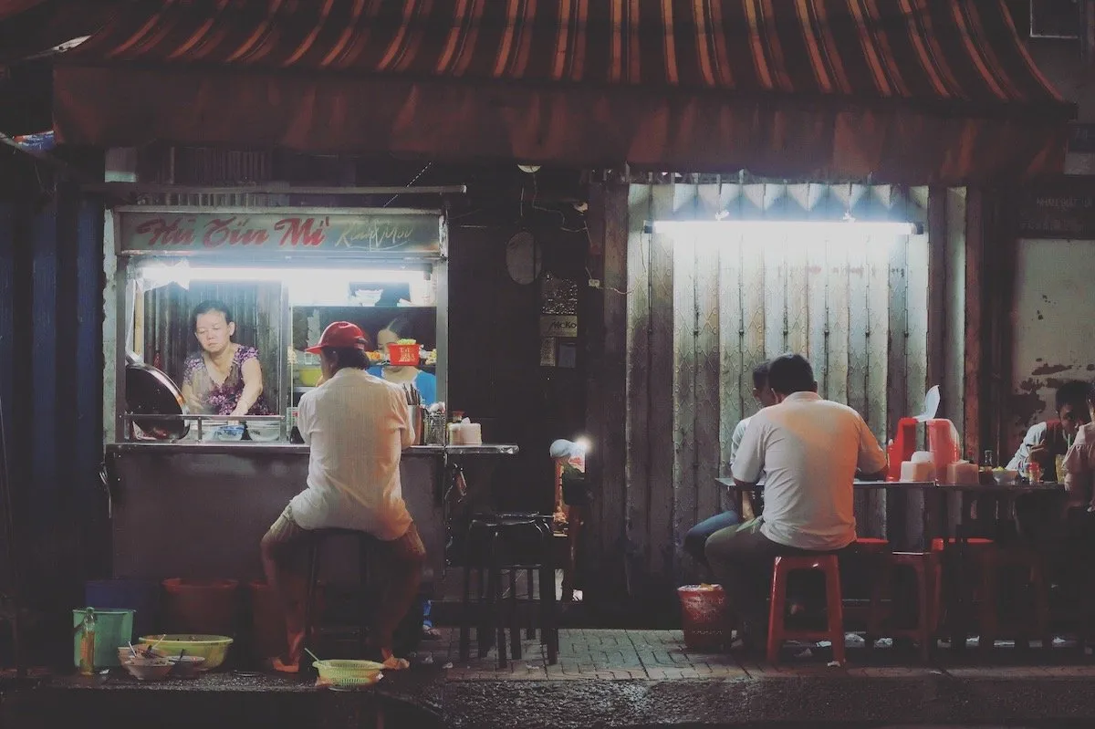 Street food in Saigon.jpg