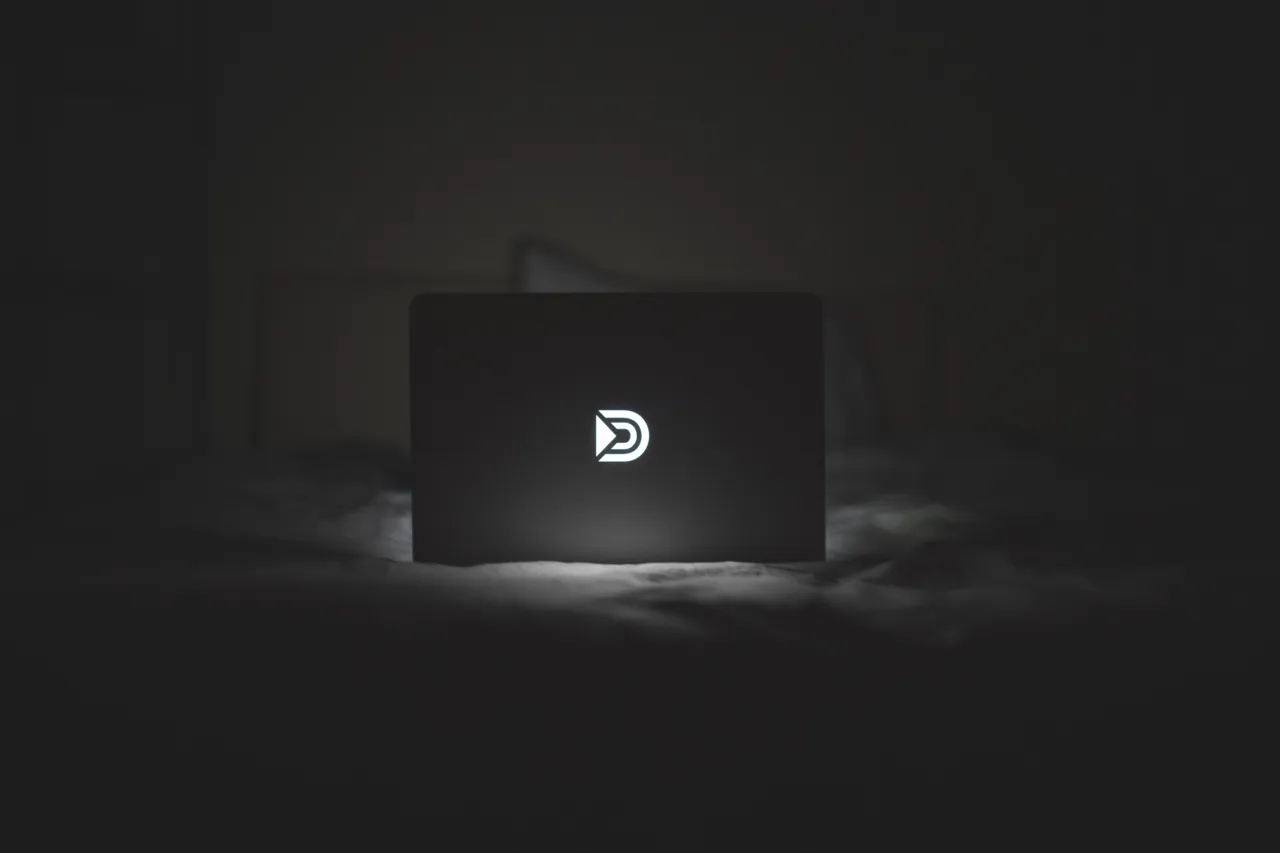 macbook1.jpg