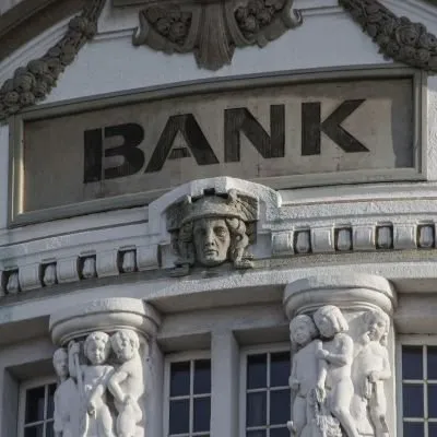 bank-2907728_1920.jpg