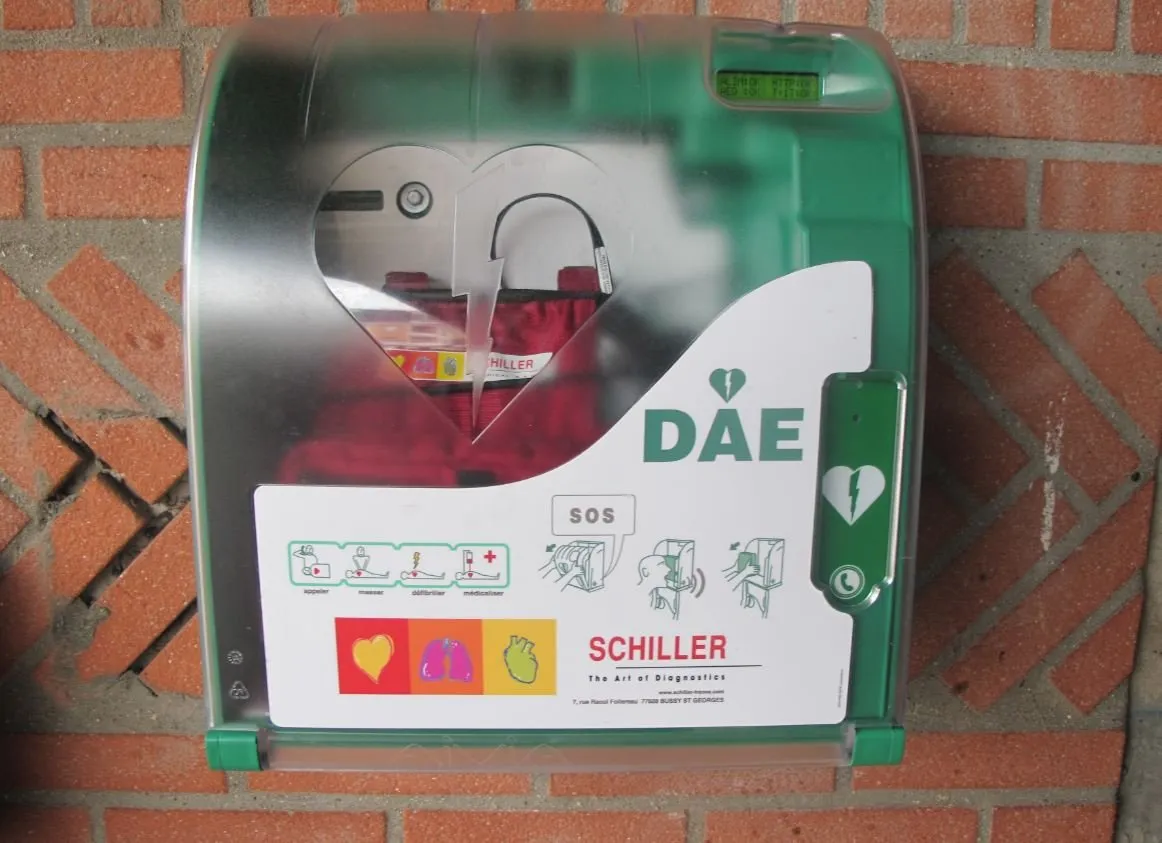 Defibrillateur-Nogent-2.jpg