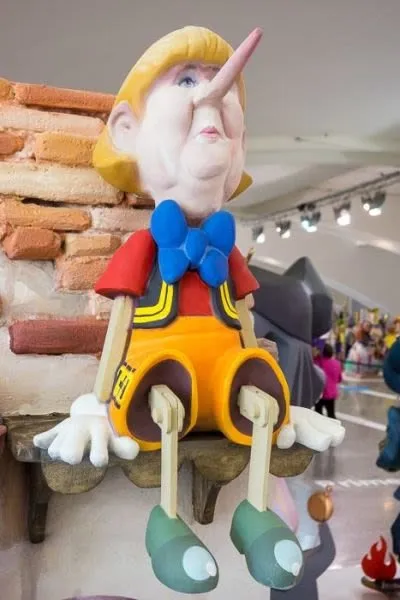 14 Donald Trump Fallas DSC08026.jpg