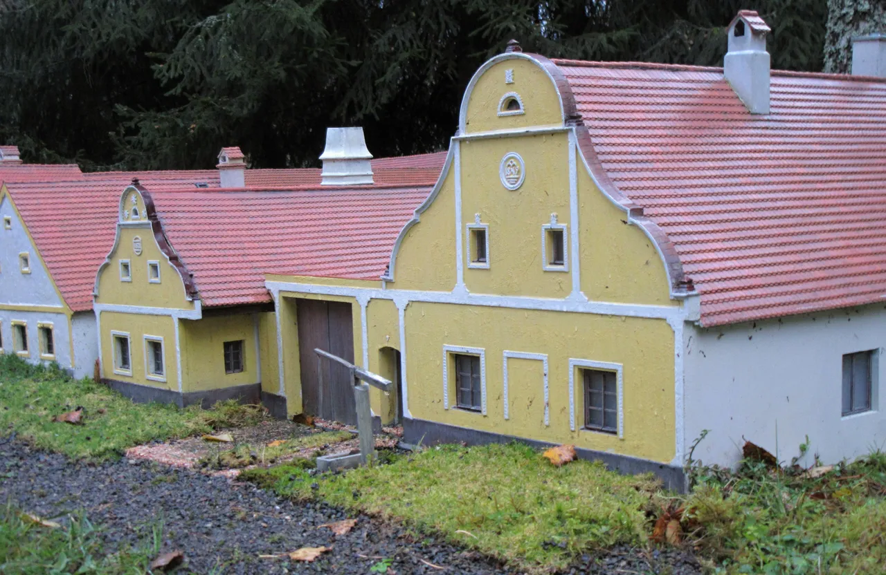 Miniatur park - Holašovice.JPG