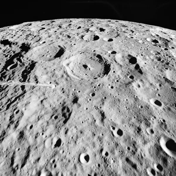 Lunar_highlands_(AS16-M-2370).png