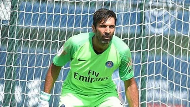 1533481638_22-05-34-Buffon-1.jpg