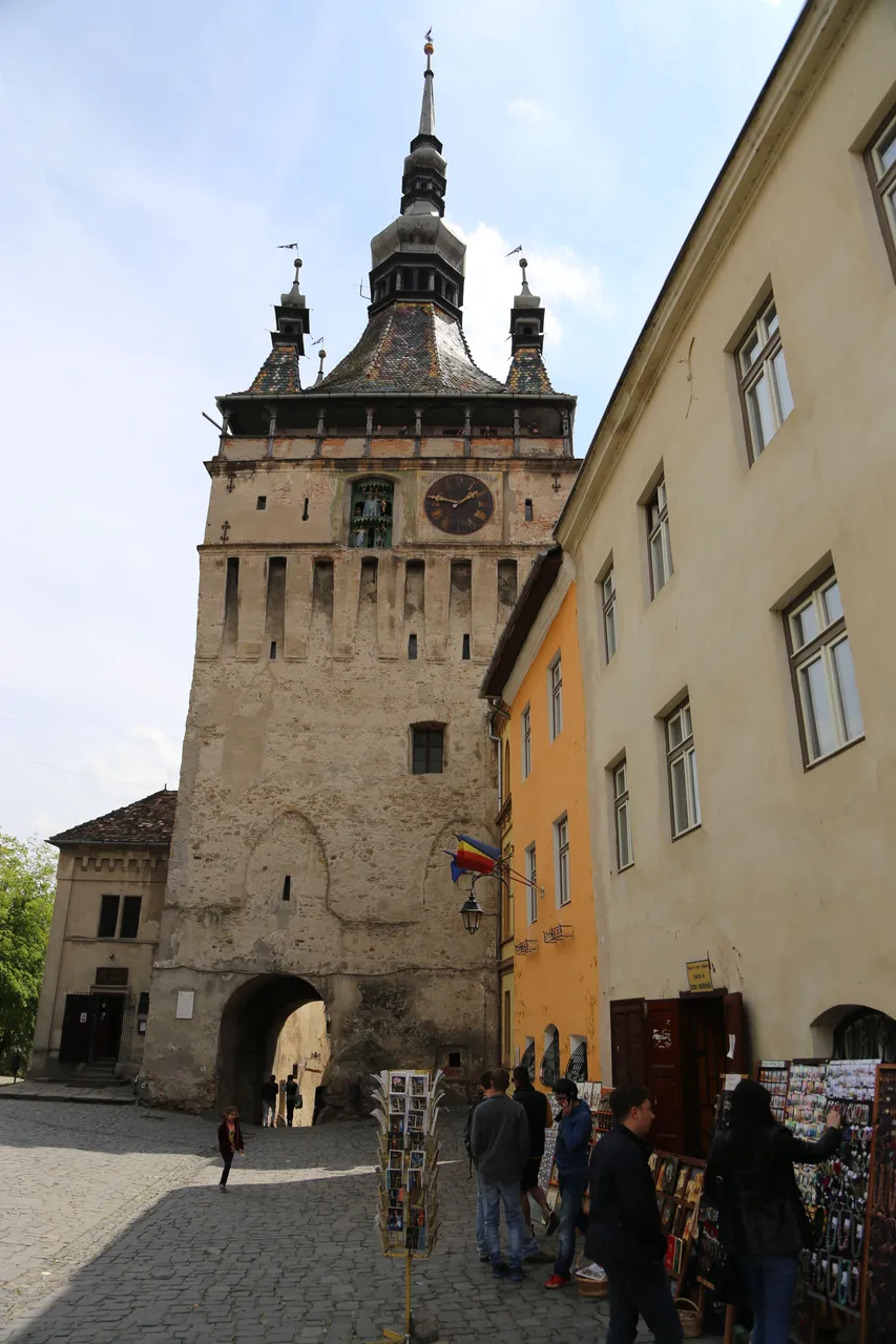 main_image
