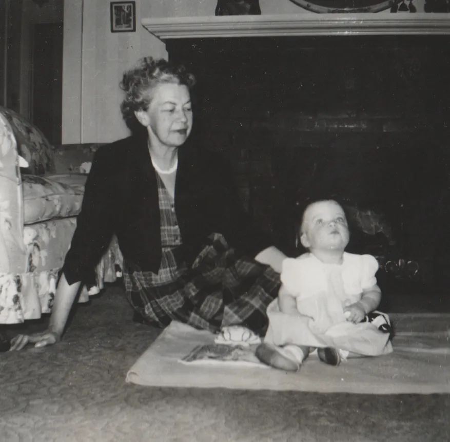 1952-04-13 - Sunday - 02 - Marilyn, Kathleen Kay Henderson - around 1952 apx.png