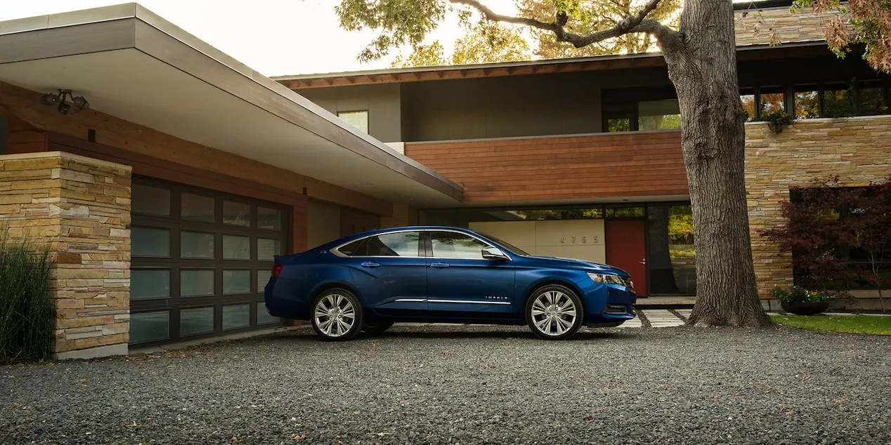2018-impala-full-size-sedan-exterior-gallery-02.jpg