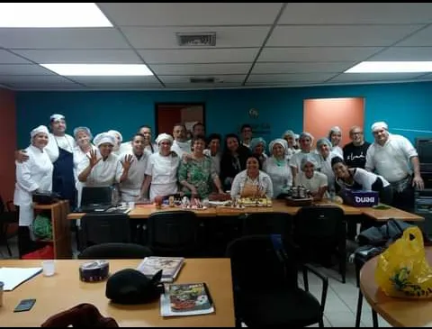 Foto Grupo Artes y Ofic del Cacao y Chocolate.png