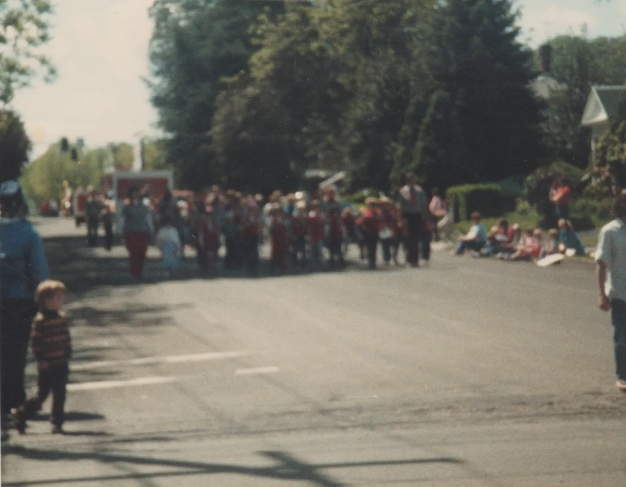 1986-06 - AWANA parade in FG, Jun 86 is what it says on the back of the photo, that is when it was developed.png