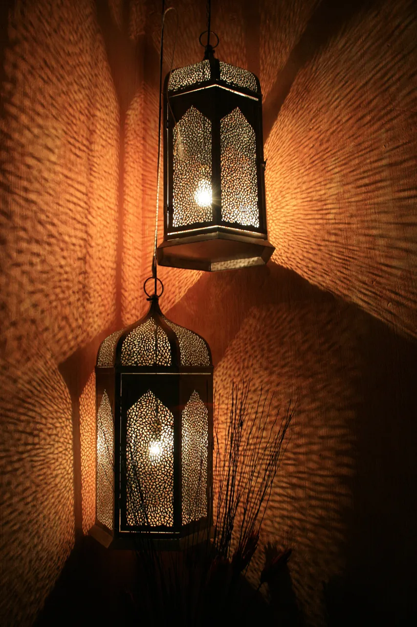 lanterns-168953.jpg