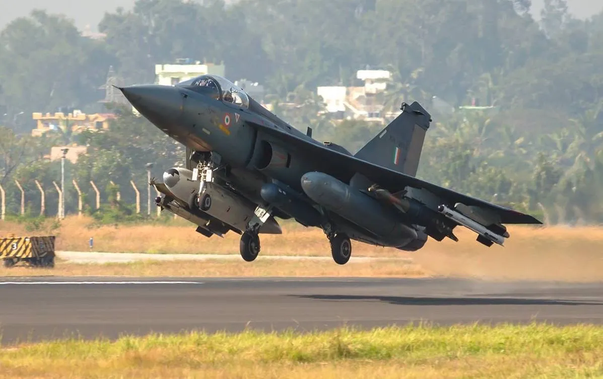 AA+Tejas+all+up.jpg