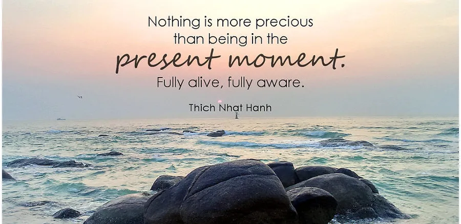 nhat_hanh_small.jpg