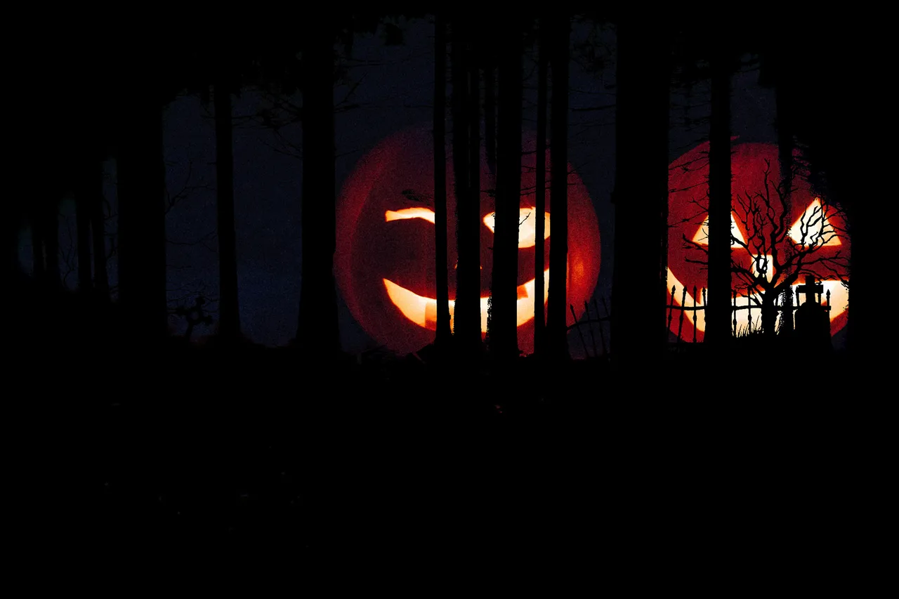 halloween_montage_02_1600.png