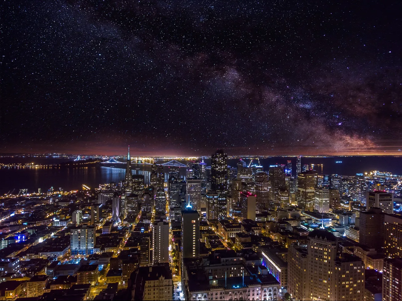 galaxy_1629974_1920.jpg