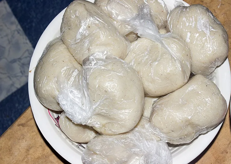 800px-BALLS_OF_BANKU.jpg