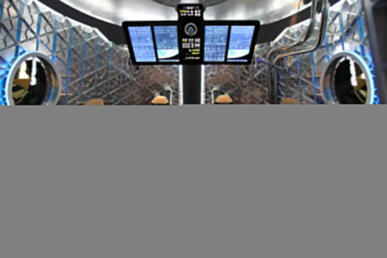 Dragon_V2_interior.2.jpg