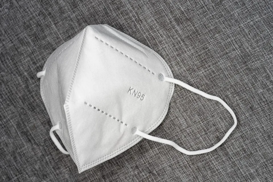 mask-5503422_960_720.jpg