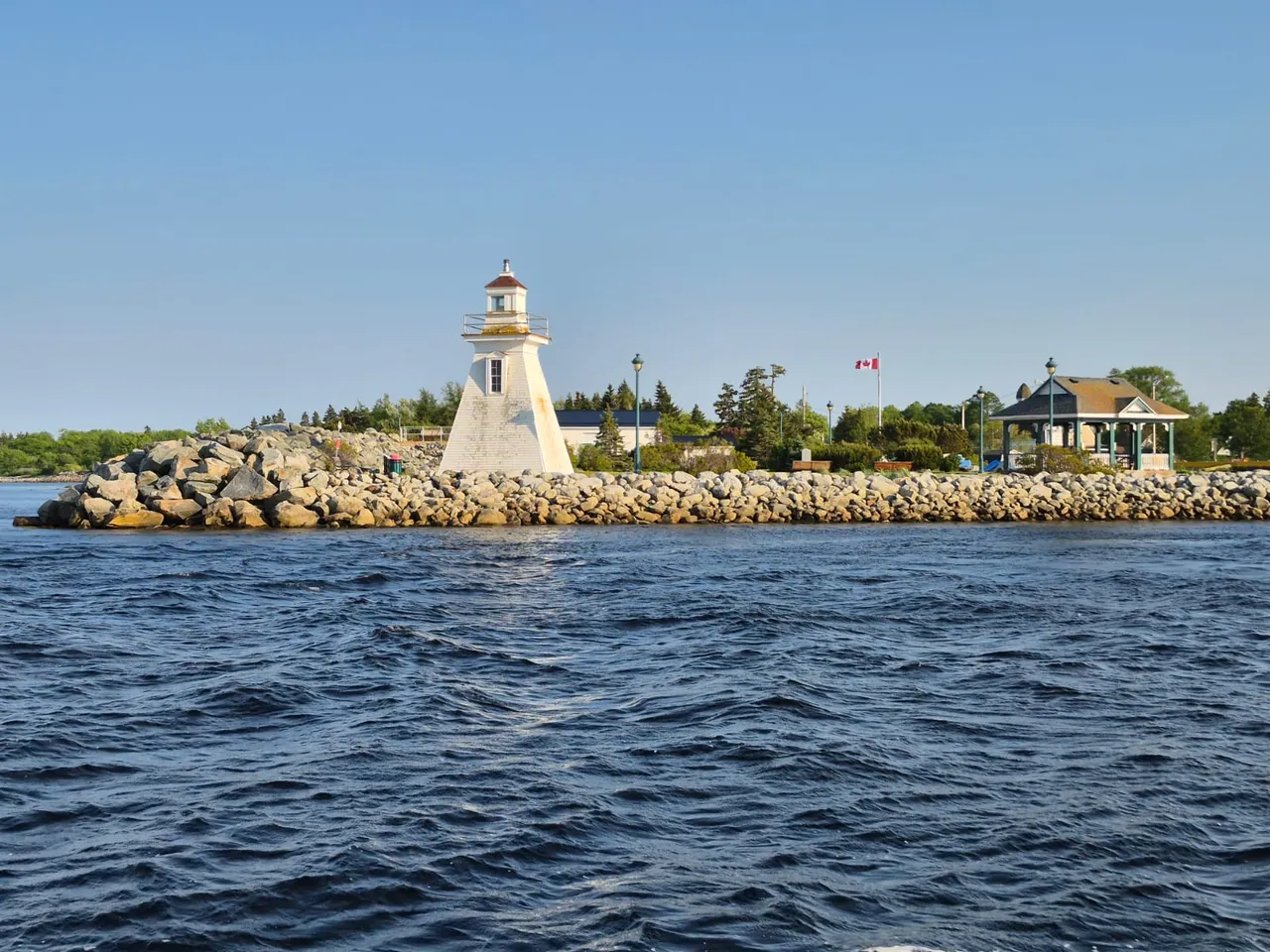 entering-port-medway.jpg