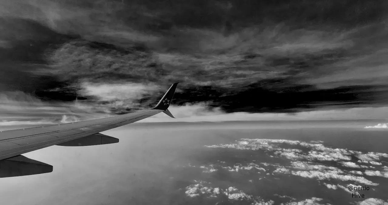 flying-clouds-021-bw.jpg