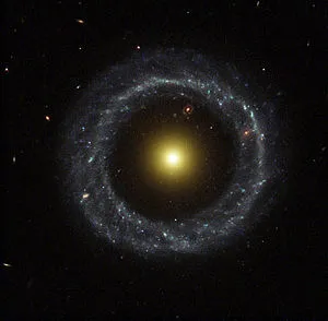 300px-Hoag's_object.jpg