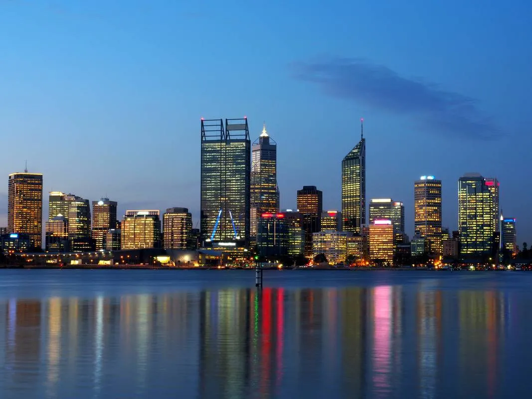 Perth-Skyline-Nacht.jpg