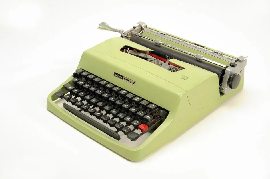 olivetti-lettera-32.jpg