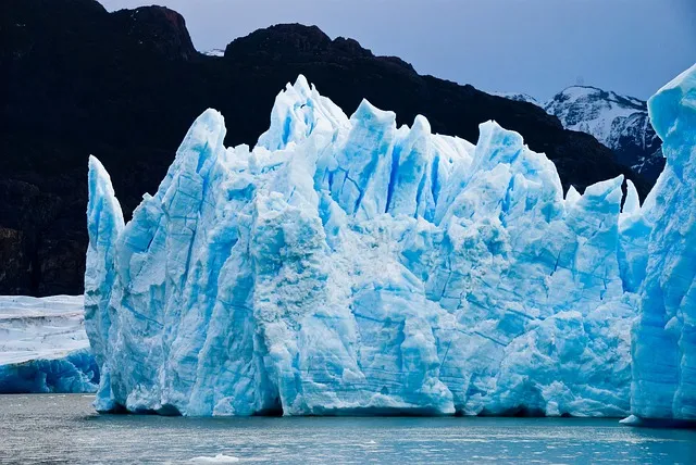 glacier-1740886_640.jpg