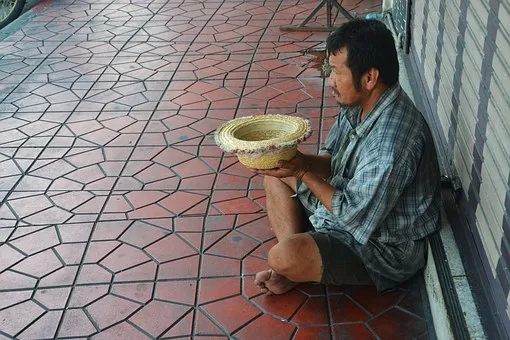 beggar-1016678__340.jpg