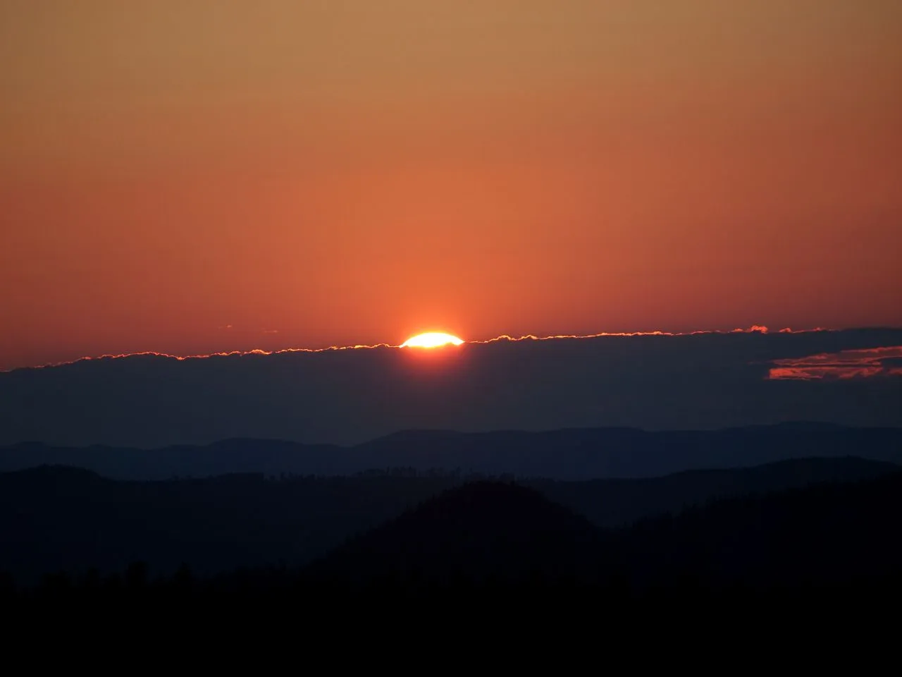 sunset_over_dalarna.jpg