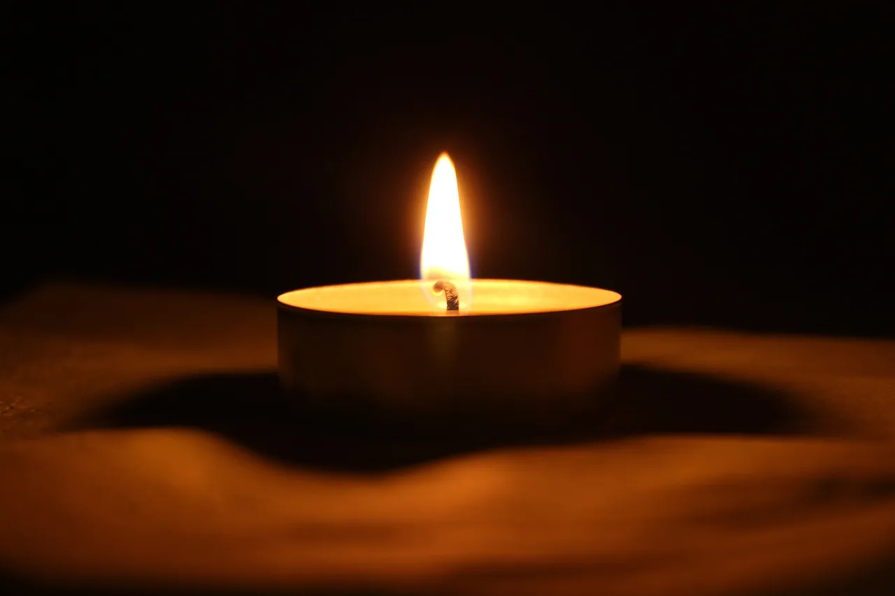 candle-3054412_1920.jpg