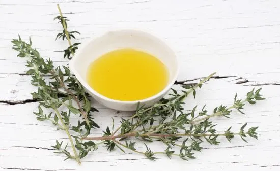 Thyme-essential-oil.jpg