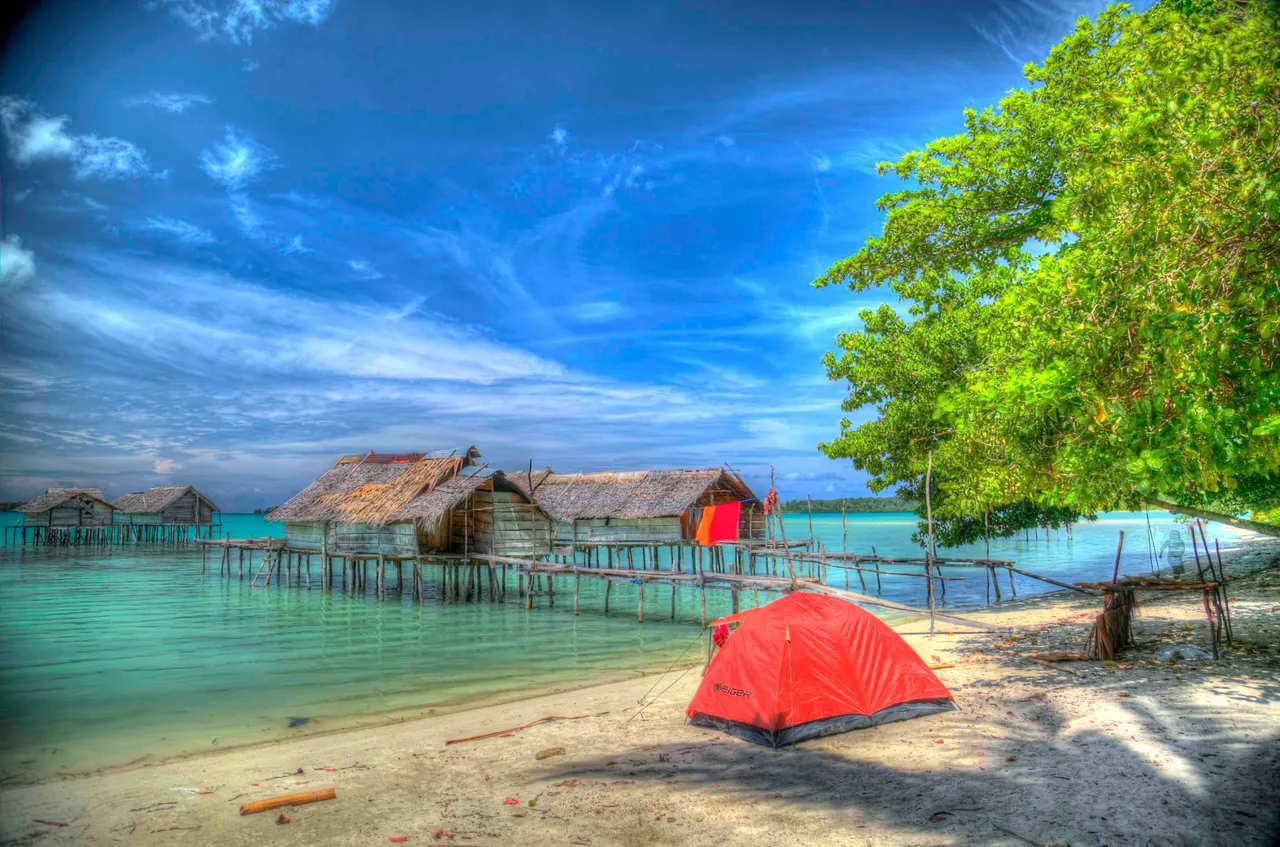 camping on Widi.jpg