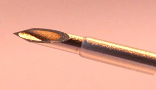Cannula_over_needle.jpg
