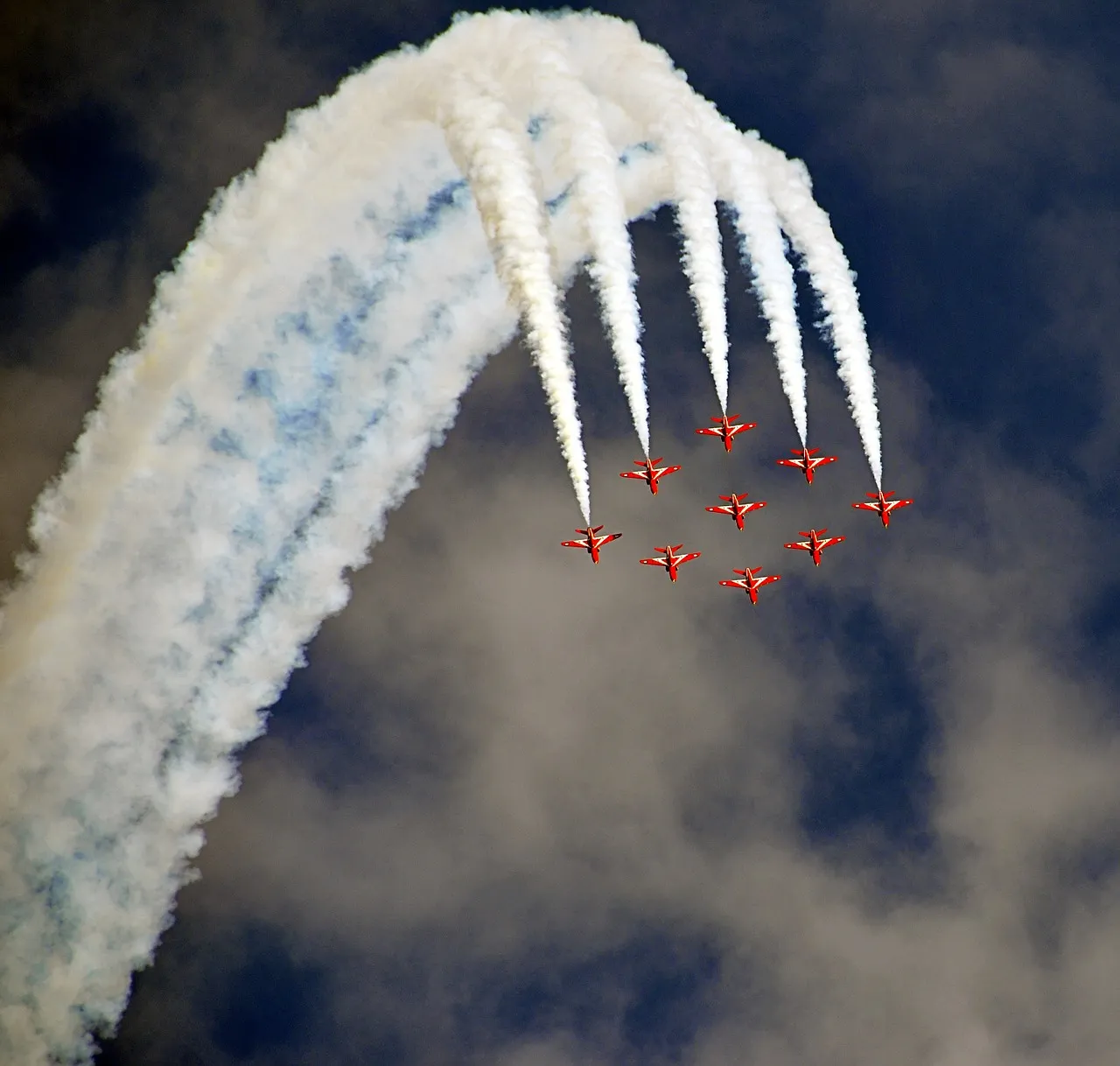 airshow-440515_1280.jpg