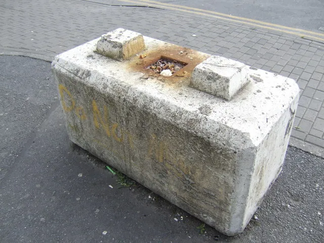 Concrete block - geograph.org.uk - 595329