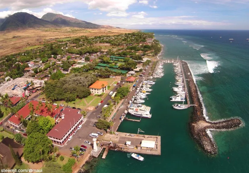 Image of the Lahaina Harbor