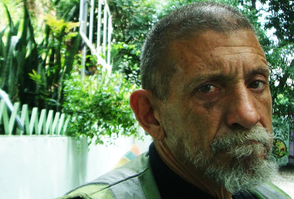 alejandro_reto_abril-1