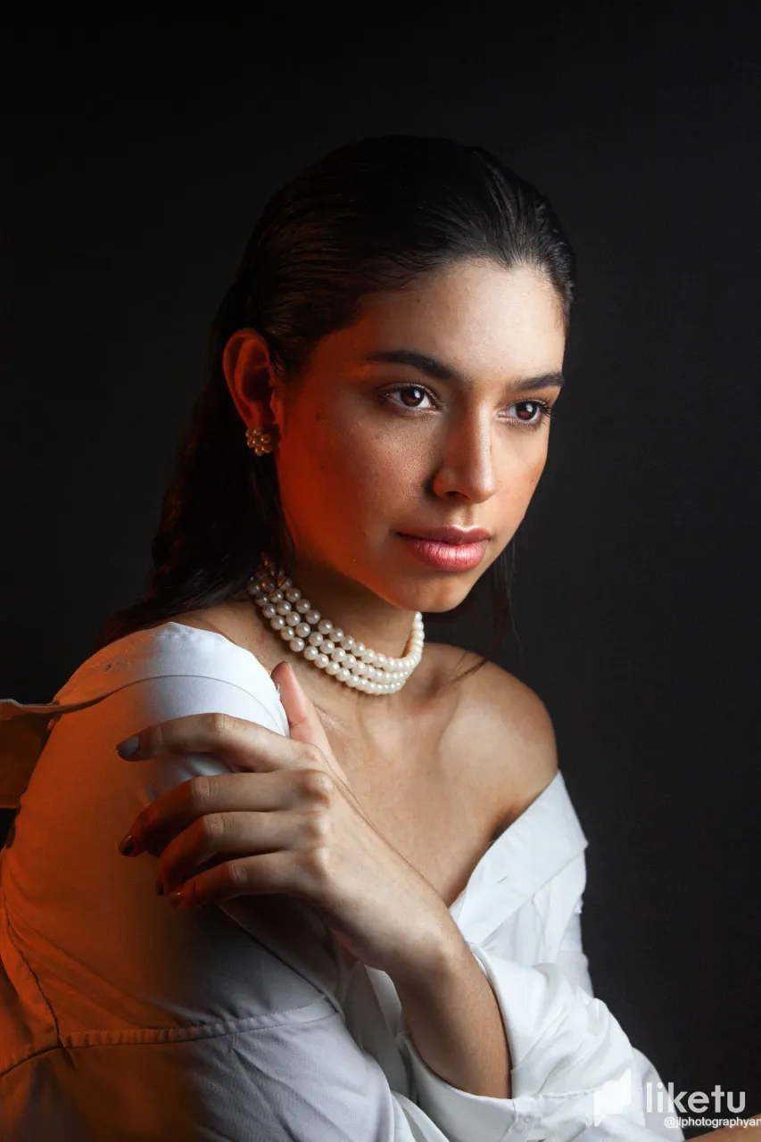 clhih9qkm006x0xszh6rr08ee_ISABELLA_SALAZAR_50.webp
