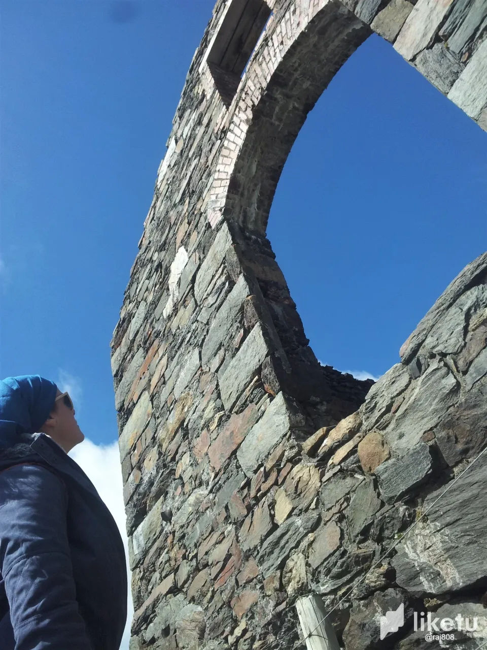 clf5ouc8x00270psz2r13a7ds_Snowdon_Ruins_Miners_Hut.webp