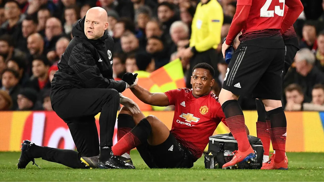 anthony-martial-manchester-united-2018-19_hwm48ydzw3c31inb58m7r0kza.jpg