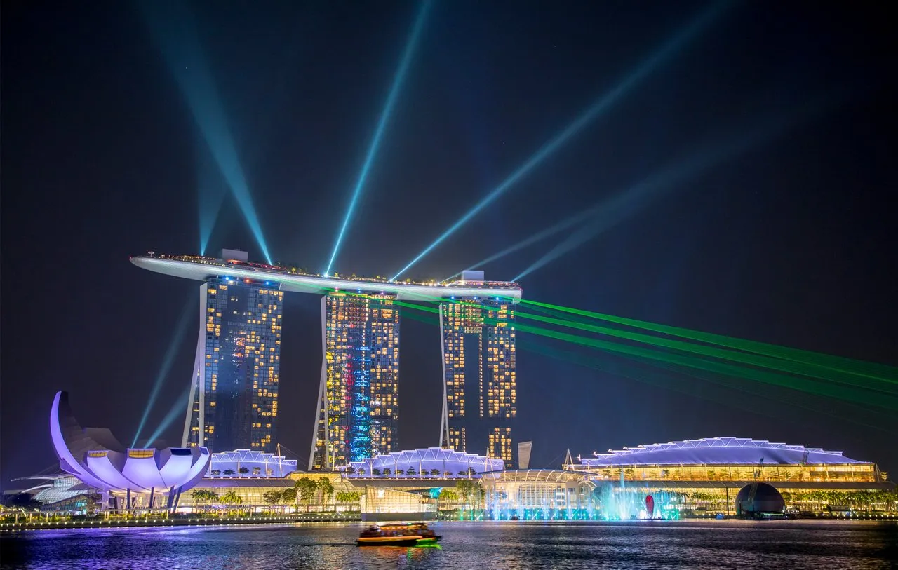 singapore_marina_bay_sands_credit_athanasios_gioumpasis_getty_2000x1270.jpg