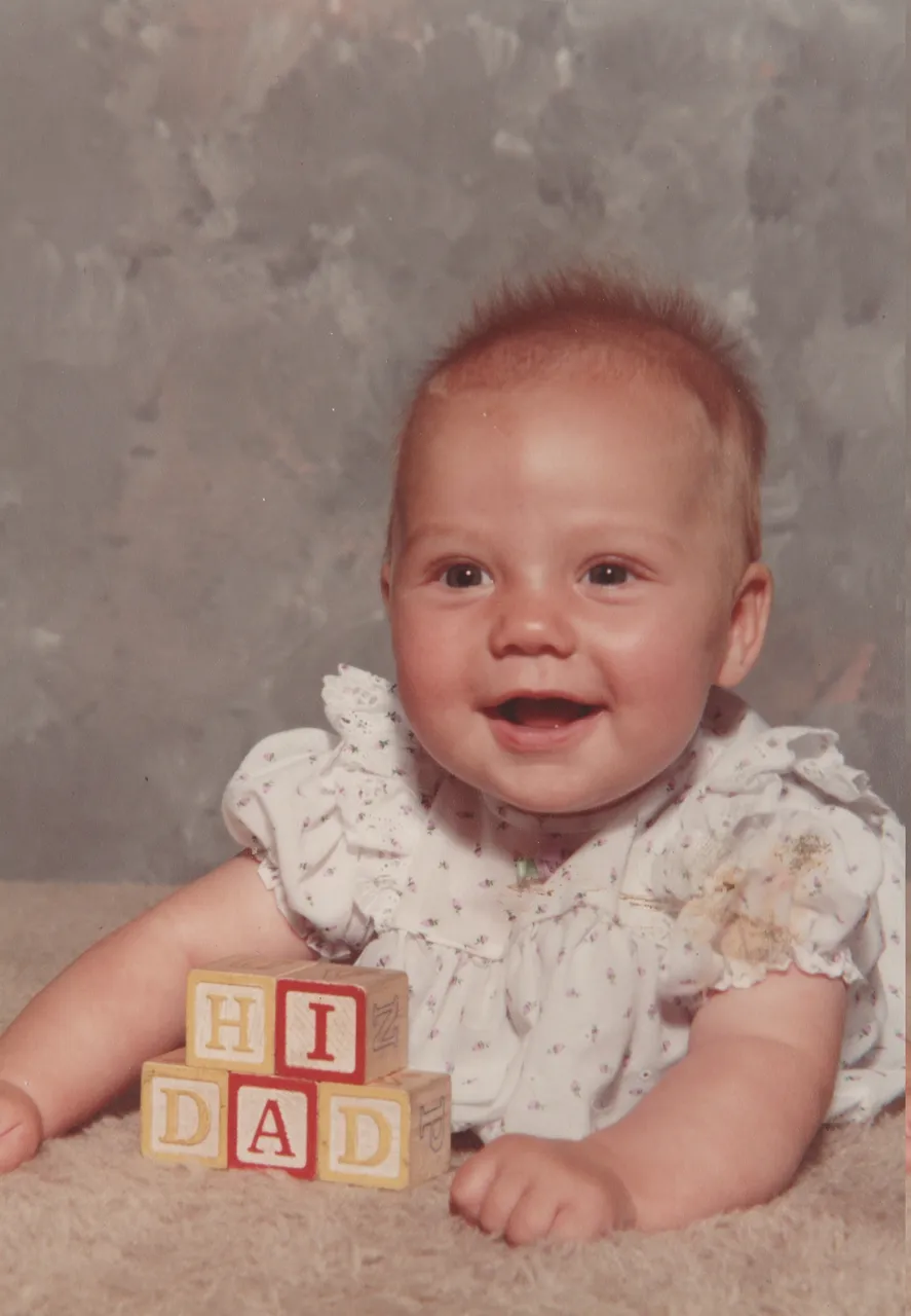 1984-06-10 - 6 months old Amanda Mae Morehead of Brian.jpg