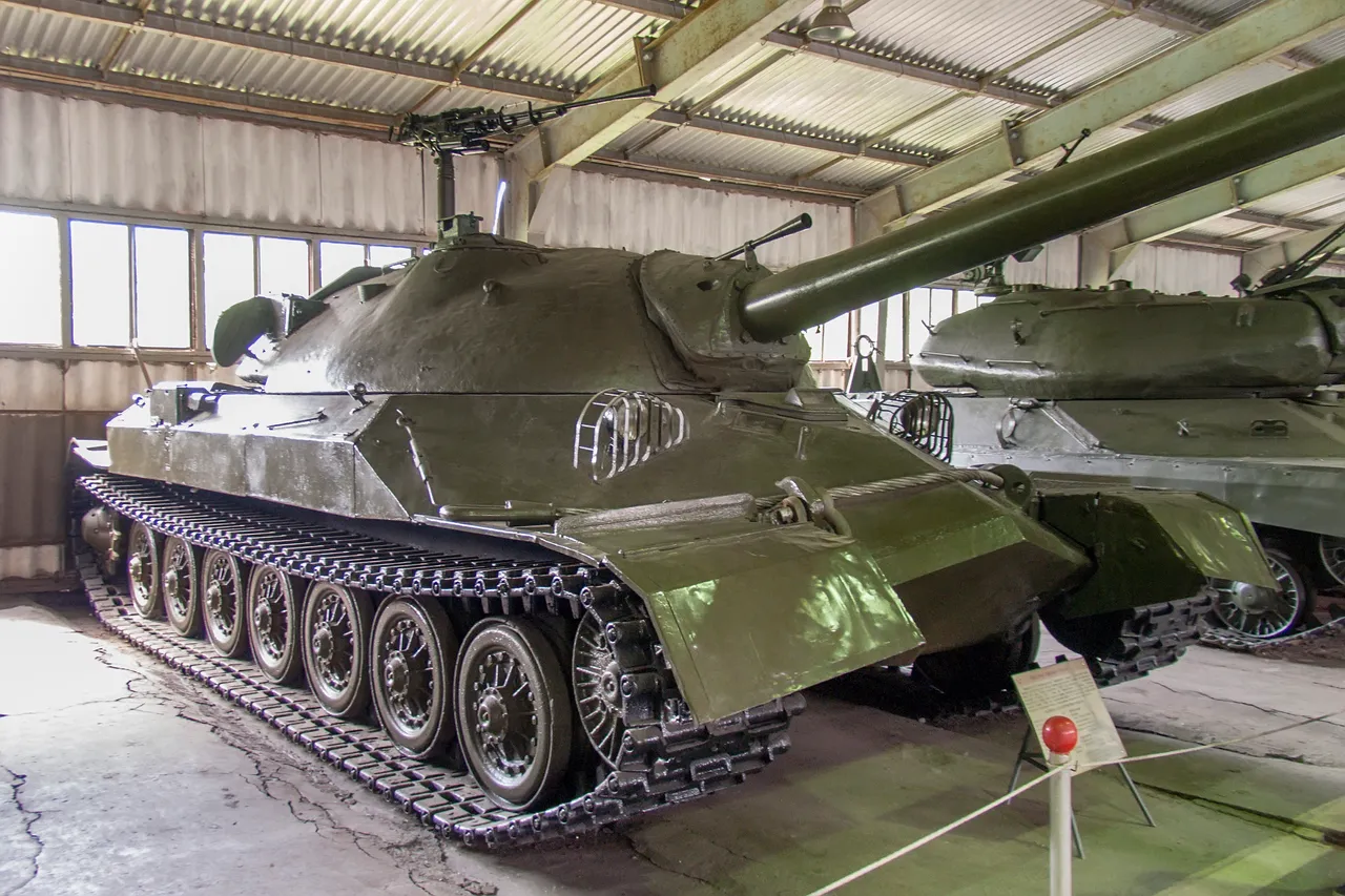 IS-7_in_the_Kubinka_Museum.jpg