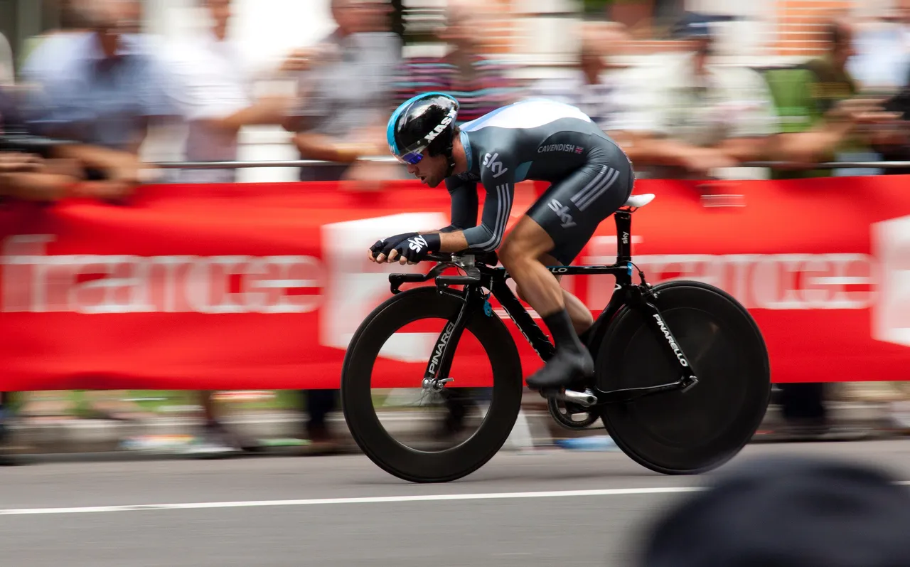 athlete-bicycle-bike-12838.jpg